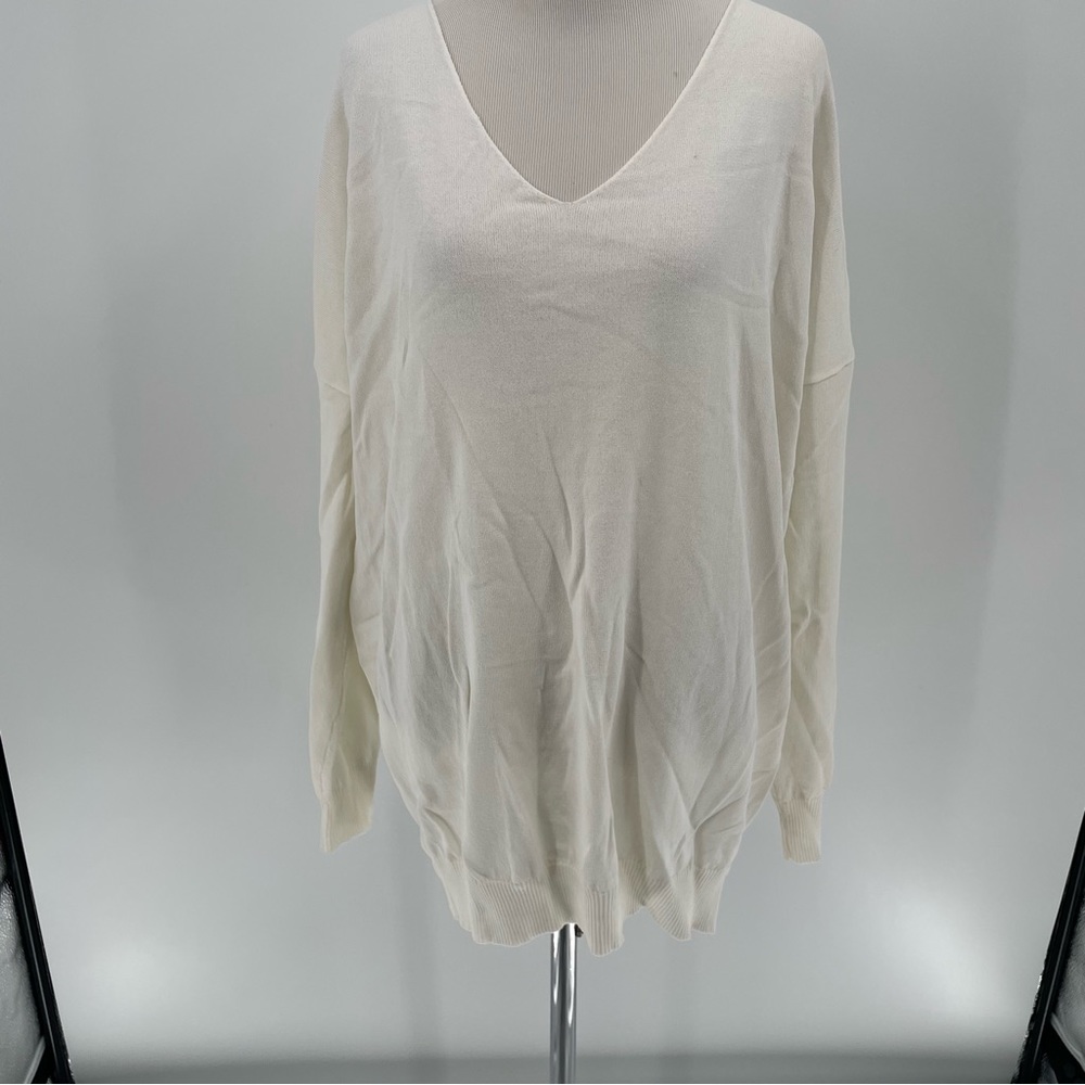 Sweet Lovely Woman’s NWT White Sweater